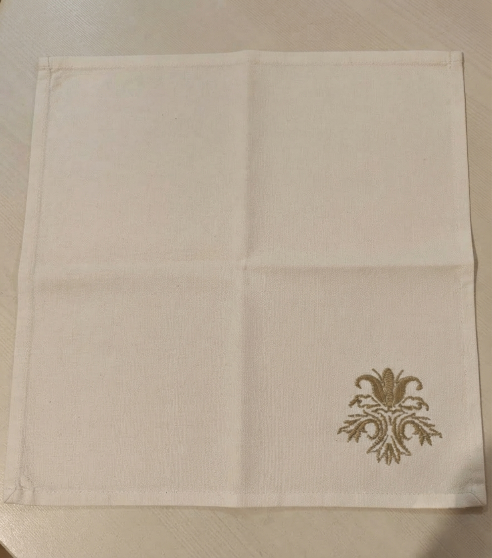 Classic Embroidered Cotton Napkin Set of 6– Ivory & Taupe
